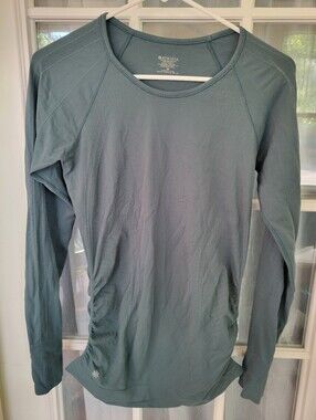 Women's Athleta Long Sleeve Crew Top -  Green XS